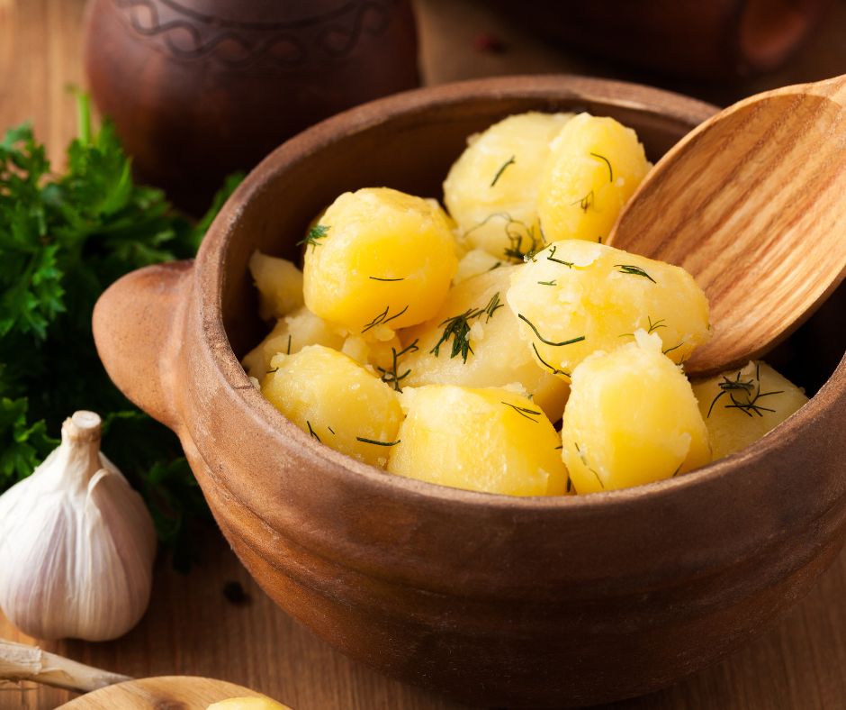 Boiled Potatoes with Garlic and Mixed Herbs